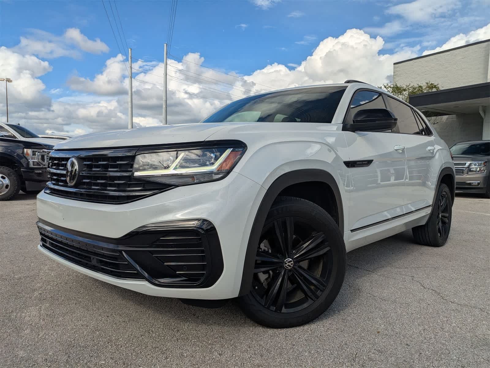 Thumbnail: 2023 Volkswagen Atlas - 1