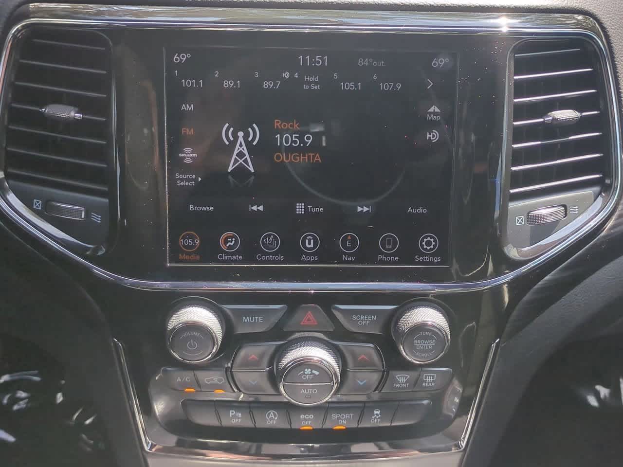 Thumbnail: 2022 Jeep Grand Cherokee - 27