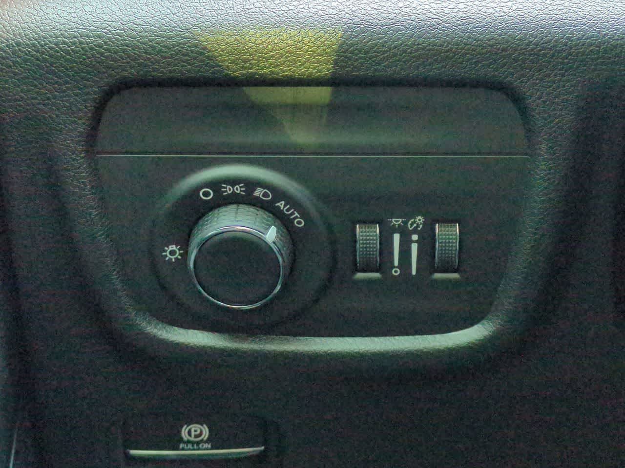 Thumbnail: 2025 Jeep Grand Cherokee - 17