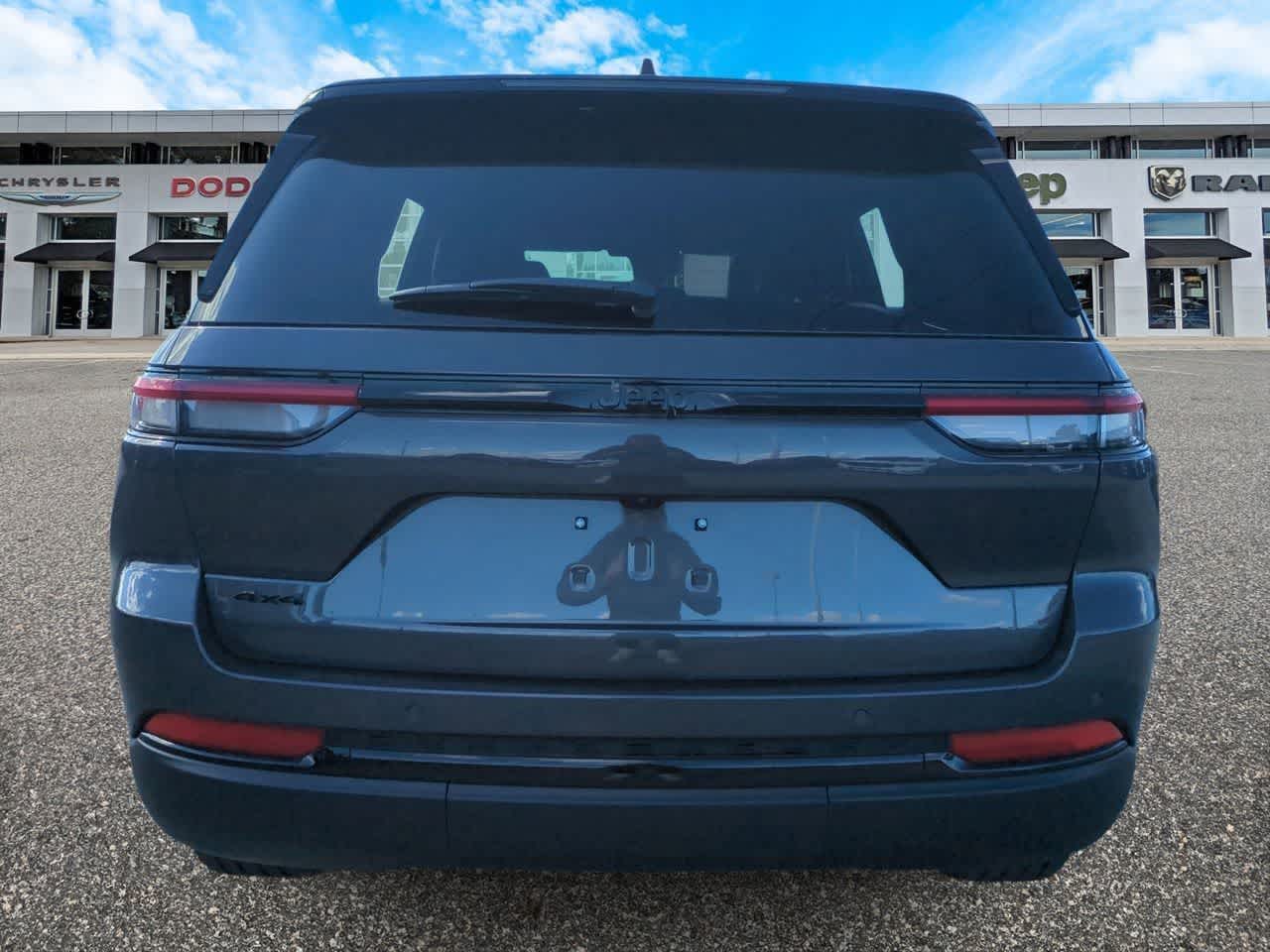 Thumbnail: 2025 Jeep Grand Cherokee - 7