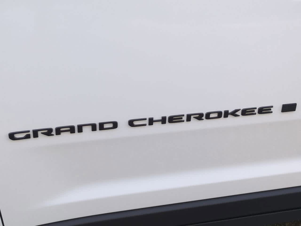 Thumbnail: 2025 Jeep Grand Cherokee - 13