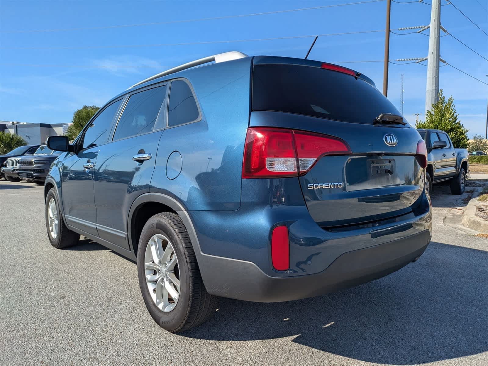 Thumbnail: 2014 Kia Sorento - 6