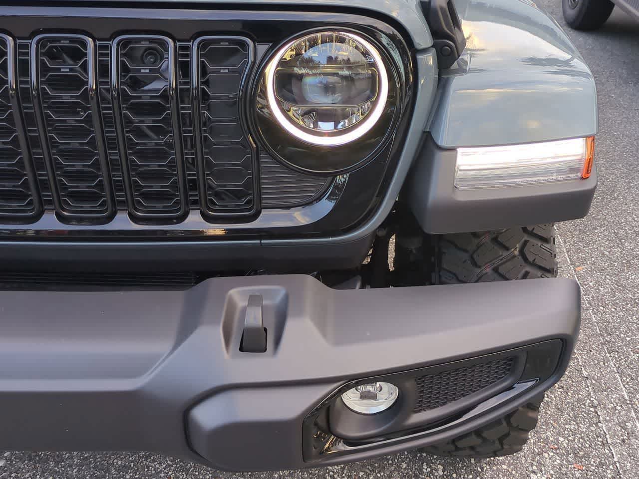 Thumbnail: 2026 Jeep Gladiator - 11