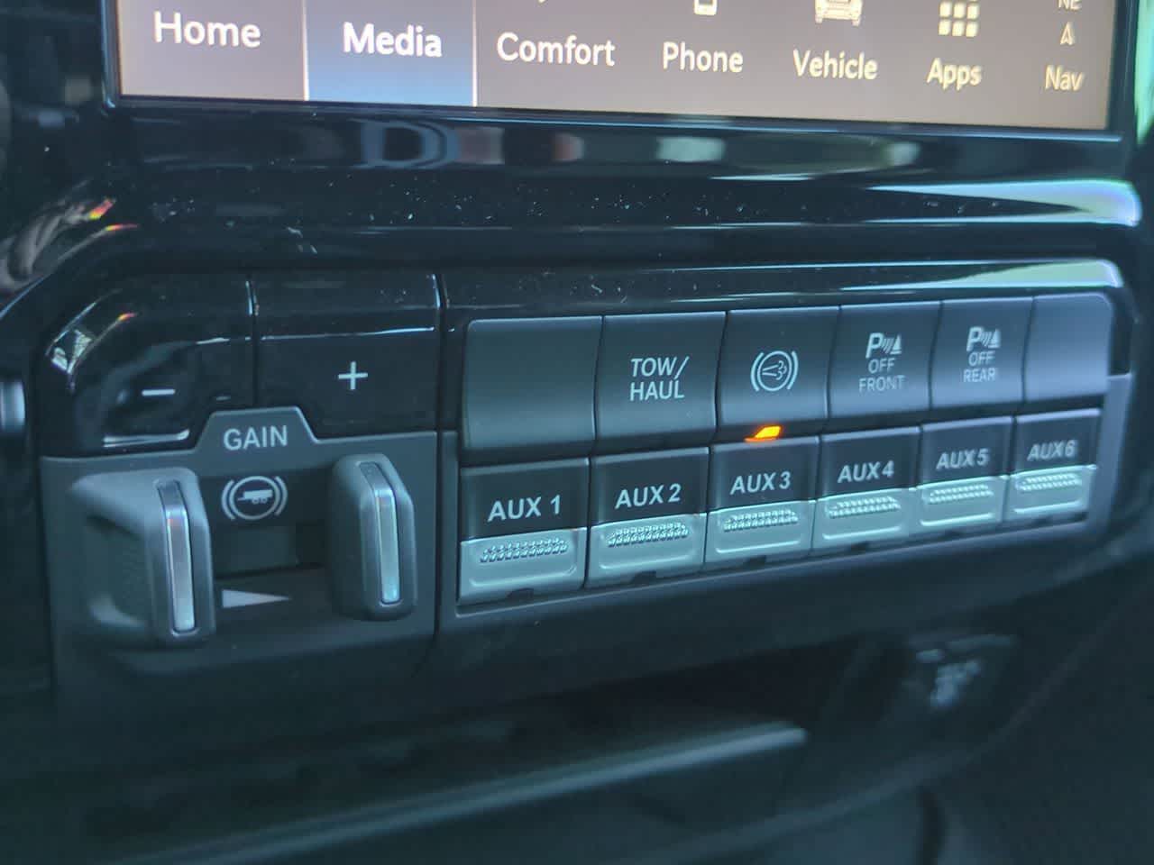 Thumbnail: 2026 RAM 2500 - 17