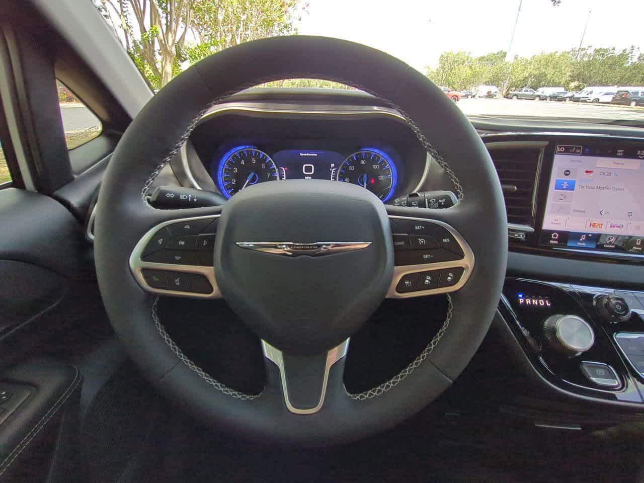 Thumbnail: 2026 Chrysler Voyager - 23