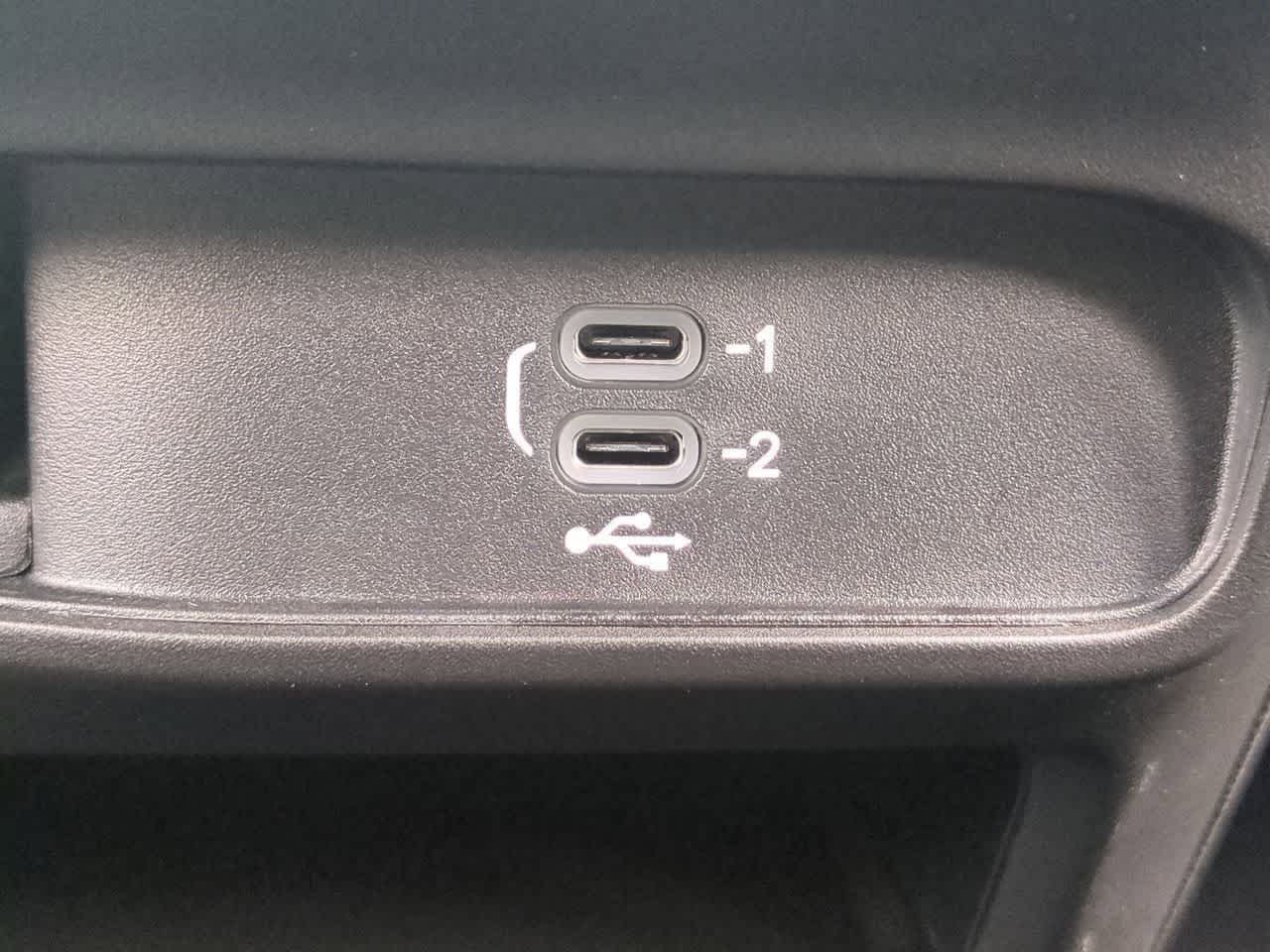 Thumbnail: 2026 Chrysler Pacifica - 31