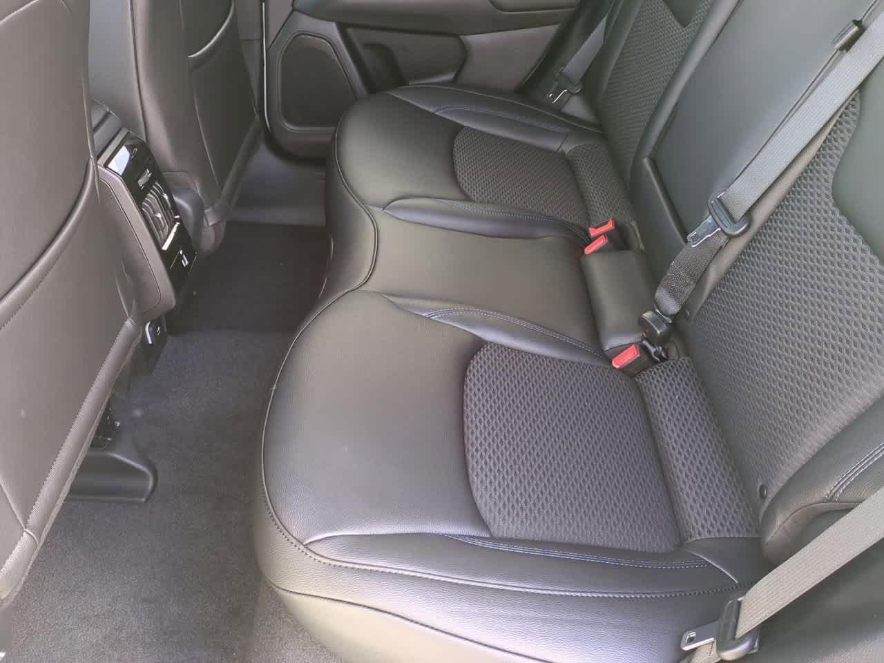 2025 Jeep Compass Latitude 18