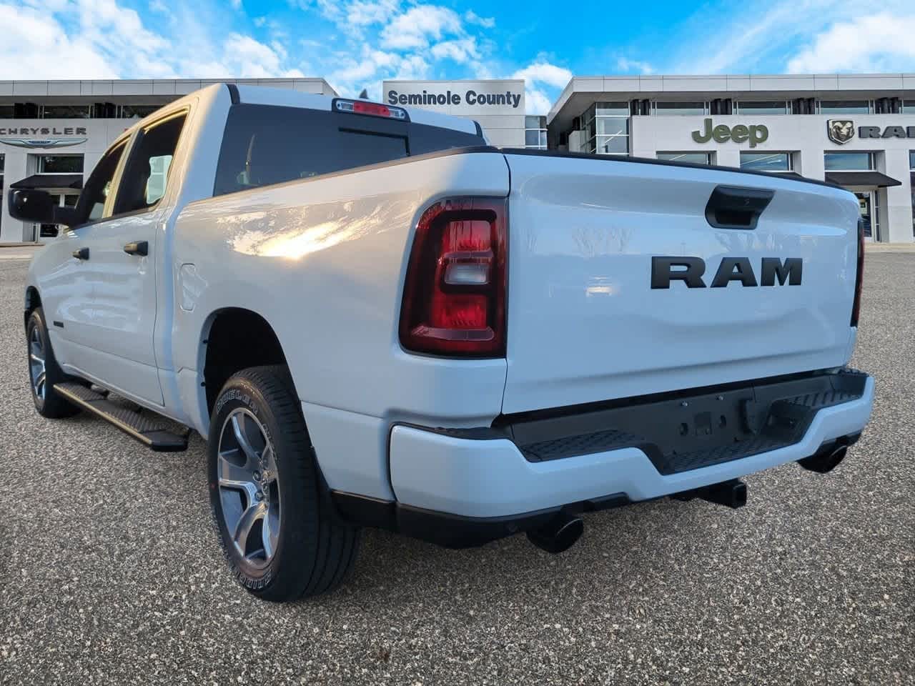 Thumbnail: 2026 RAM 1500 - 6