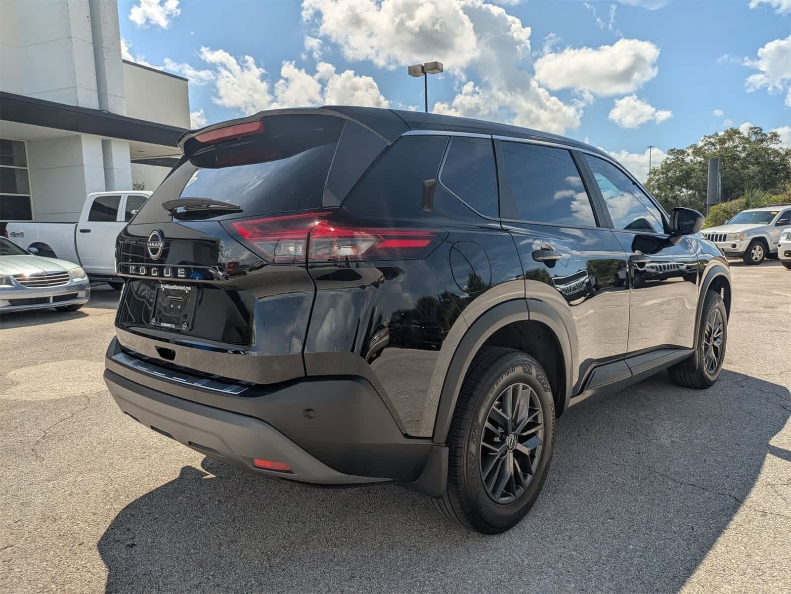 Thumbnail: 2023 Nissan Rogue - 4