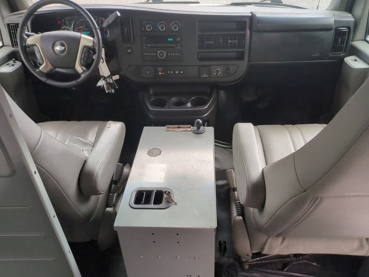 Thumbnail: 2017 Chevrolet Express - 16