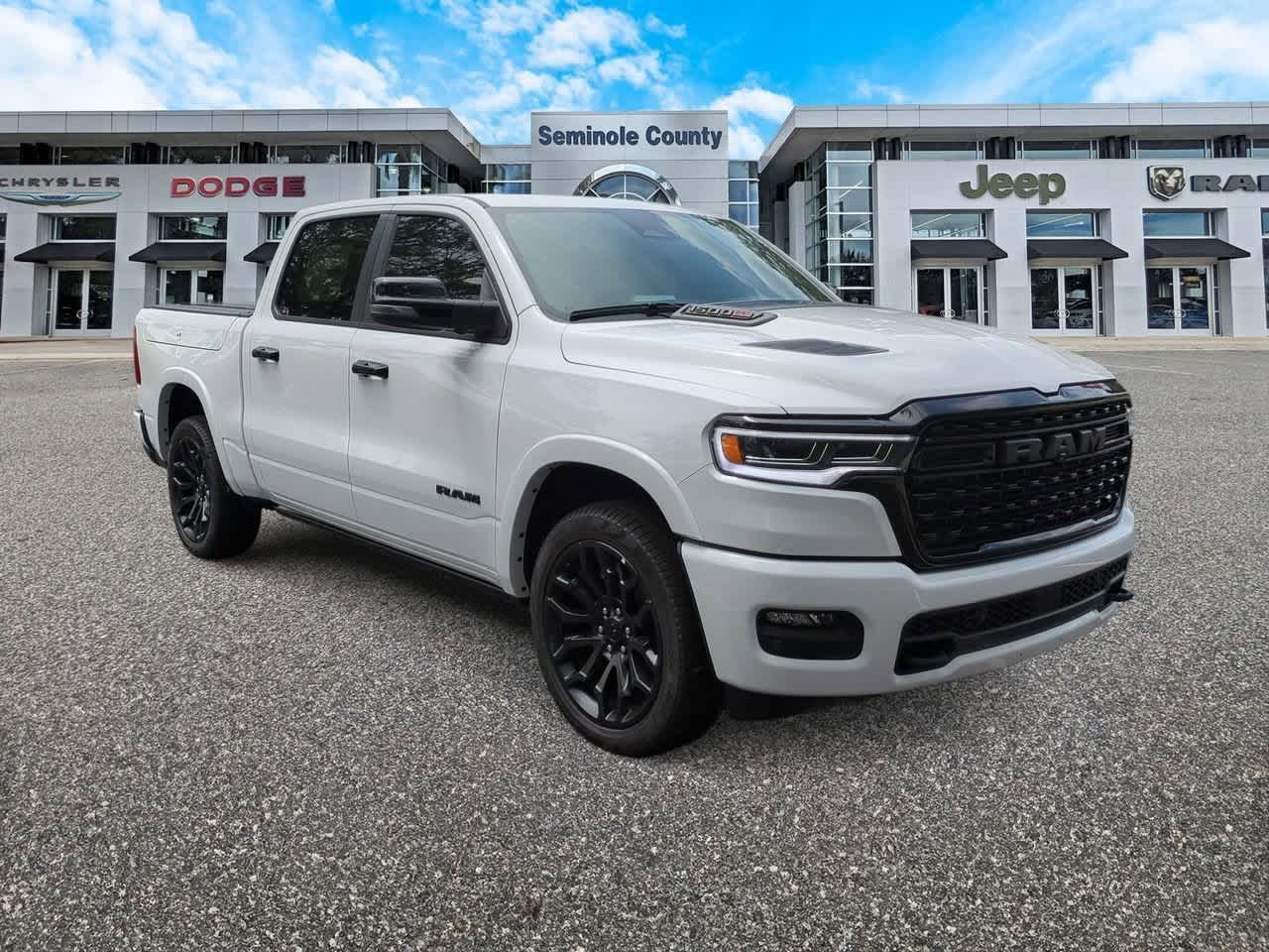Thumbnail: 2025 RAM 1500 - 2