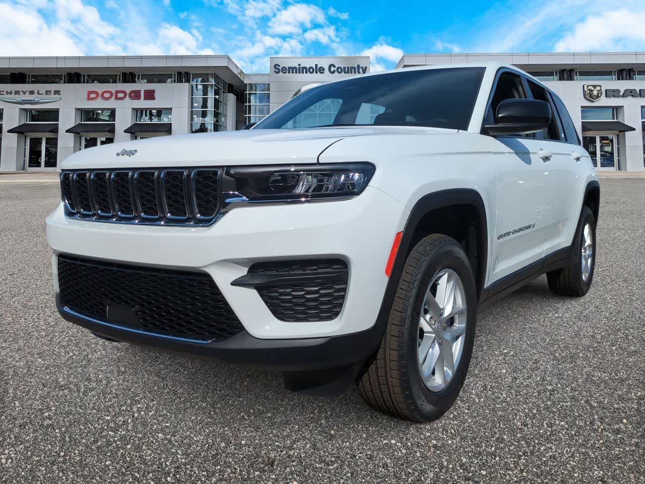 Thumbnail: 2025 Jeep Grand Cherokee - 4