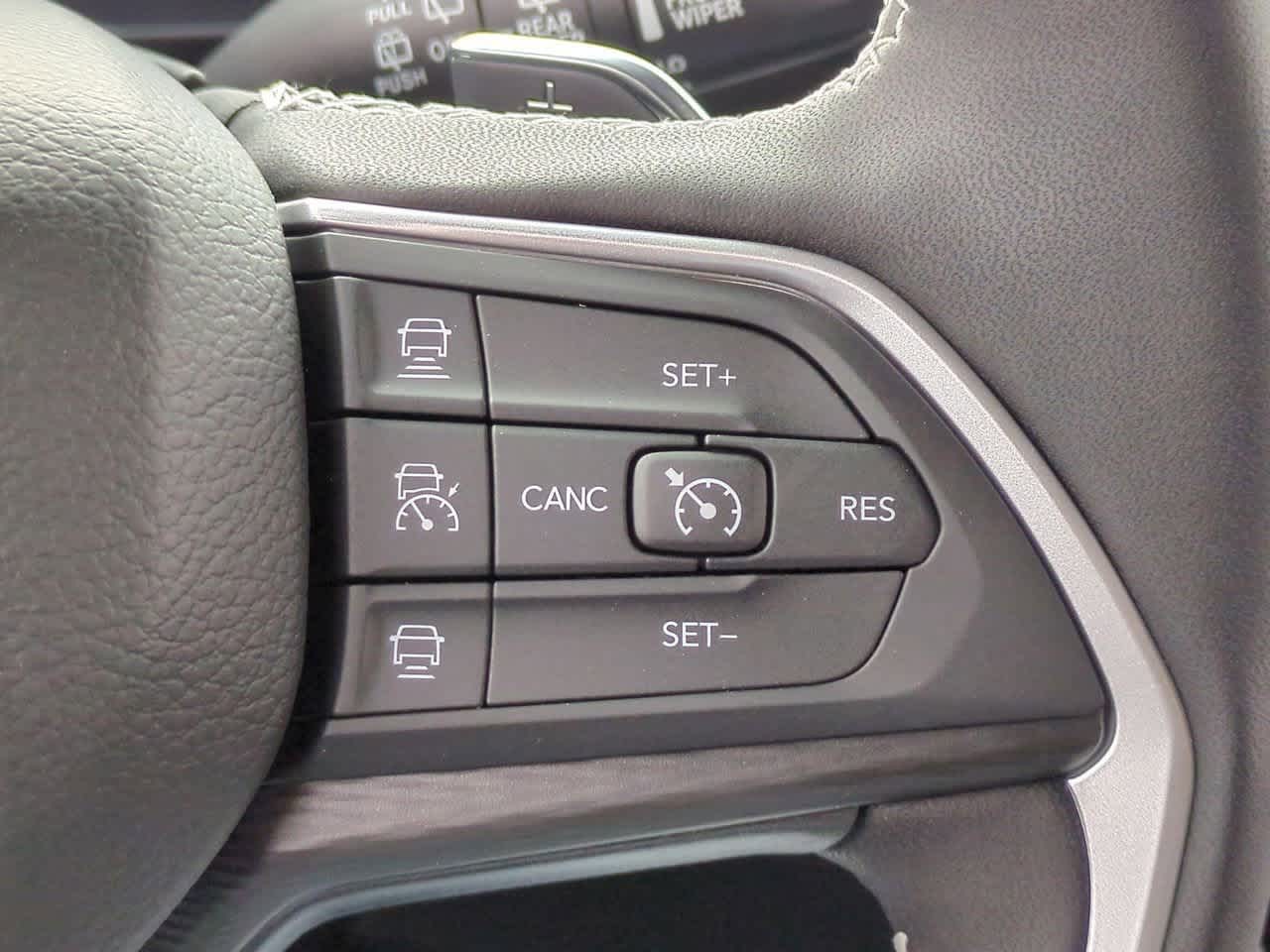 Thumbnail: 2025 Jeep Grand Cherokee - 25