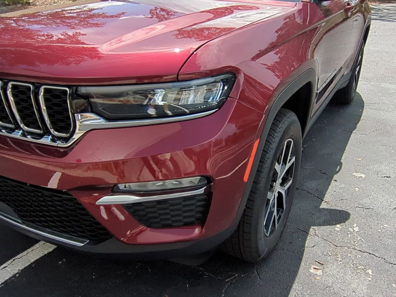 Thumbnail: 2025 Jeep Grand Cherokee - 11