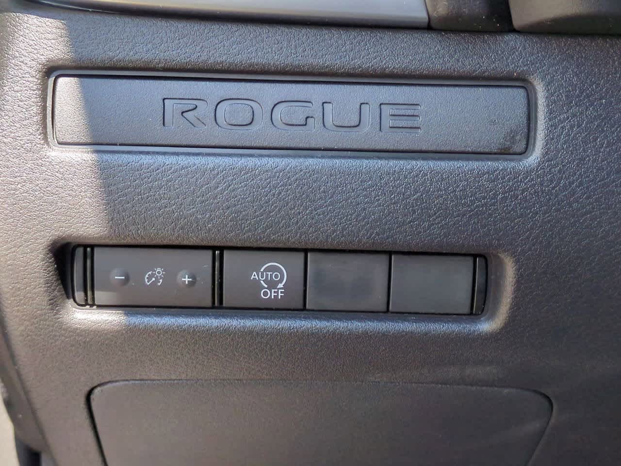 Thumbnail: 2023 Nissan Rogue - 18