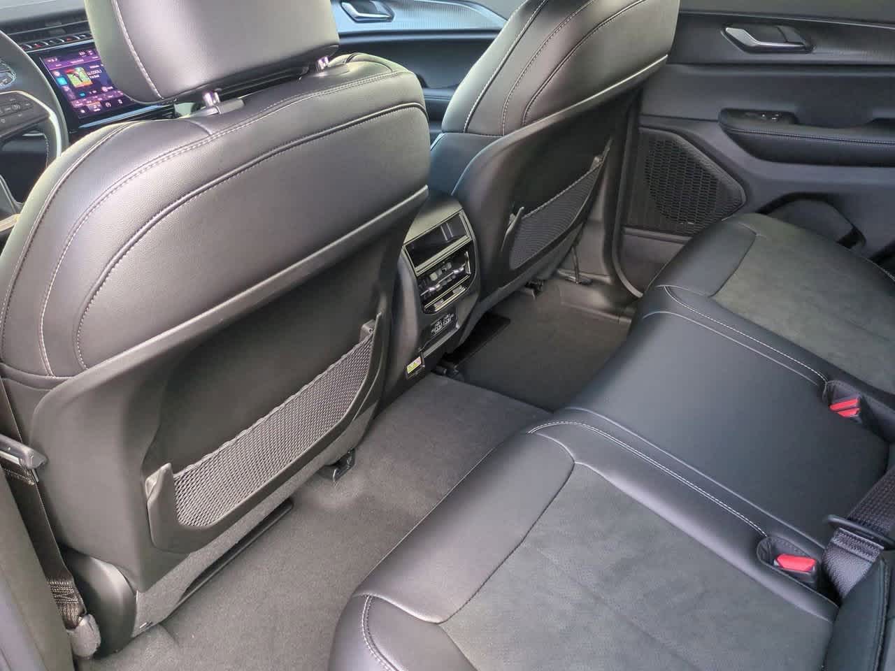 Thumbnail: 2025 Jeep Grand Cherokee - 19