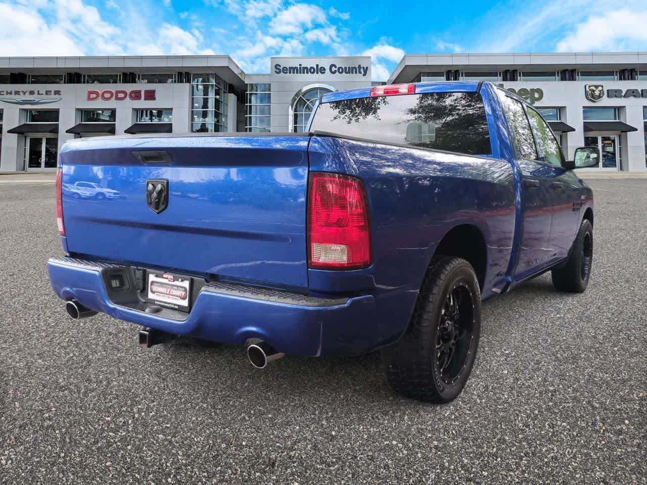 Thumbnail: 2019 RAM 1500 Classic - 8