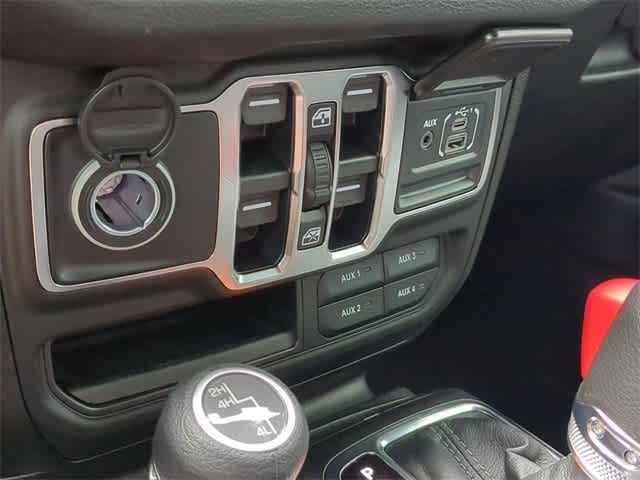 2025 Jeep Wrangler Sport S 31
