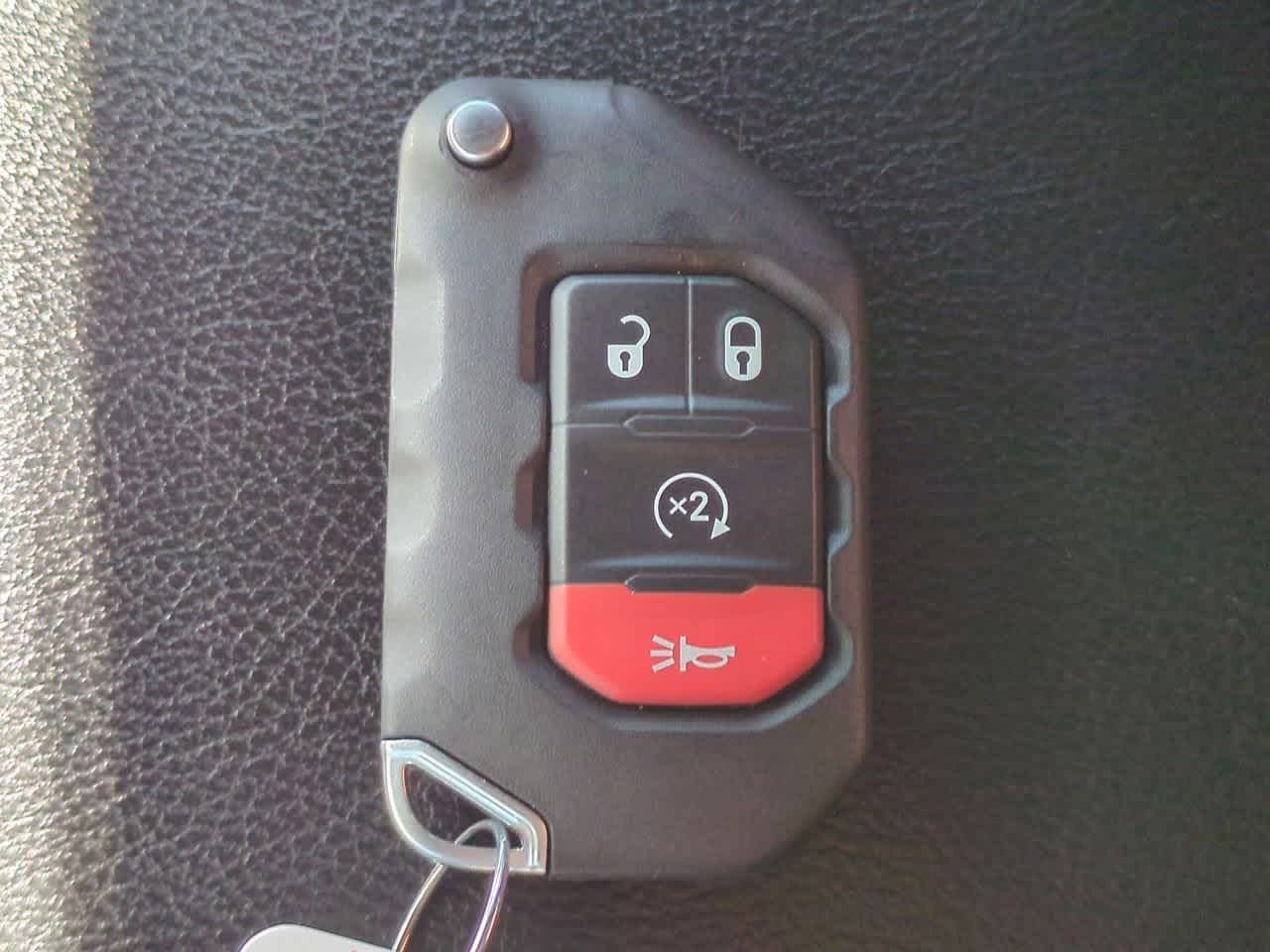 Thumbnail: 2023 Jeep Gladiator - 36