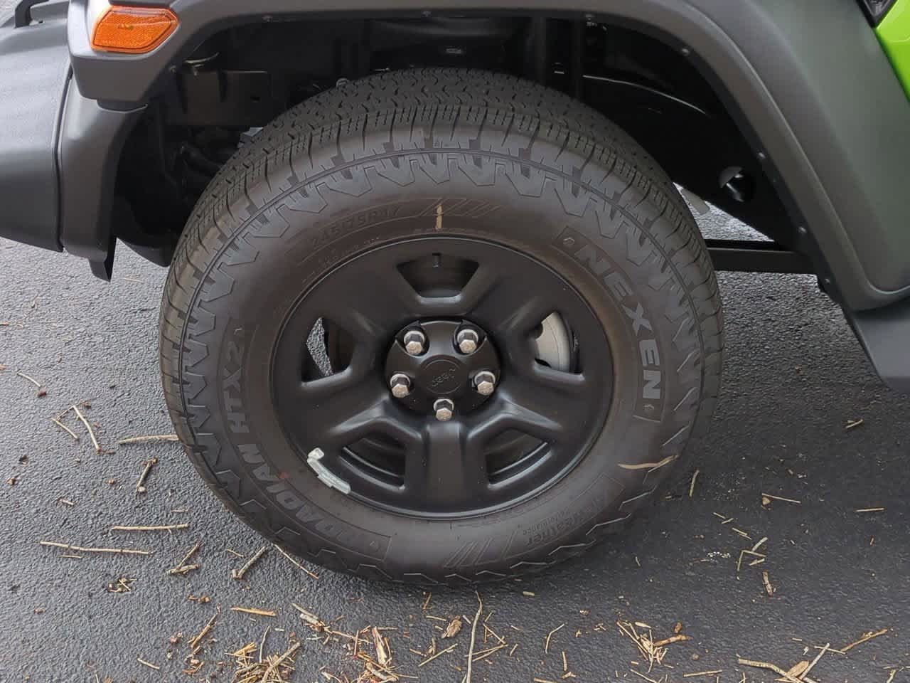 Thumbnail: 2025 Jeep Wrangler - 14