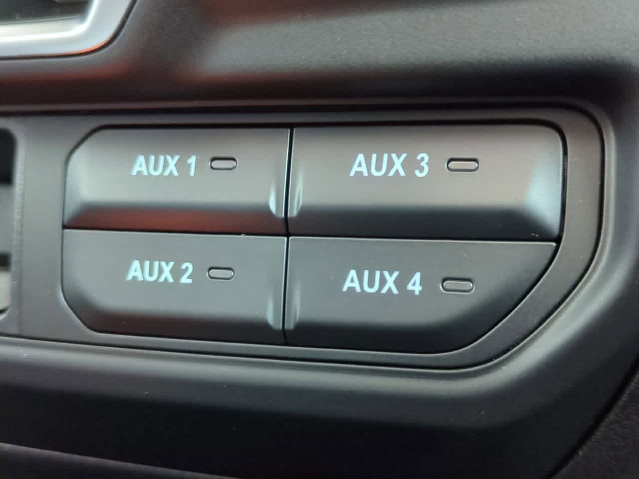 Thumbnail: 2025 Jeep Gladiator - 18