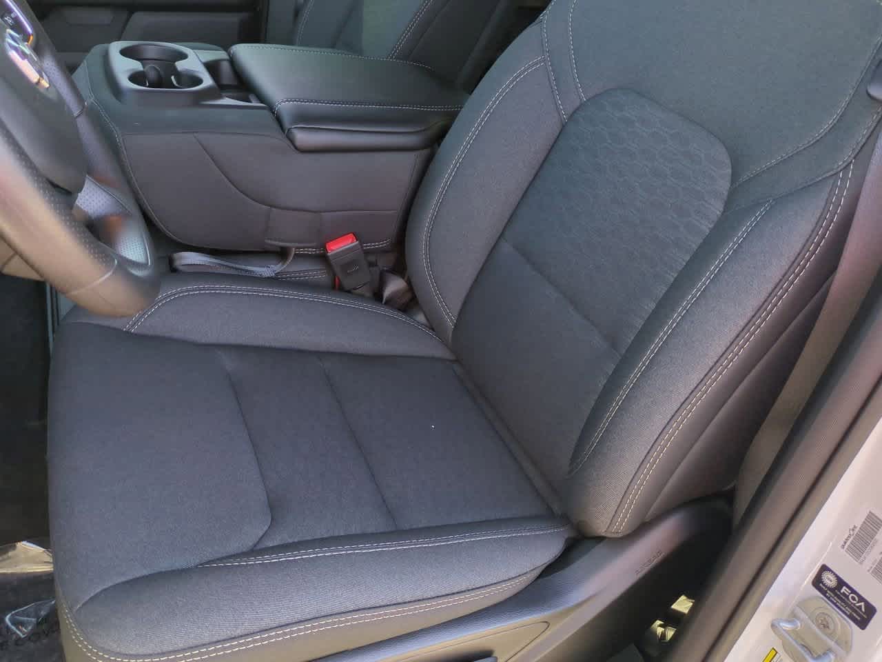 Thumbnail: 2026 RAM 1500 - 17