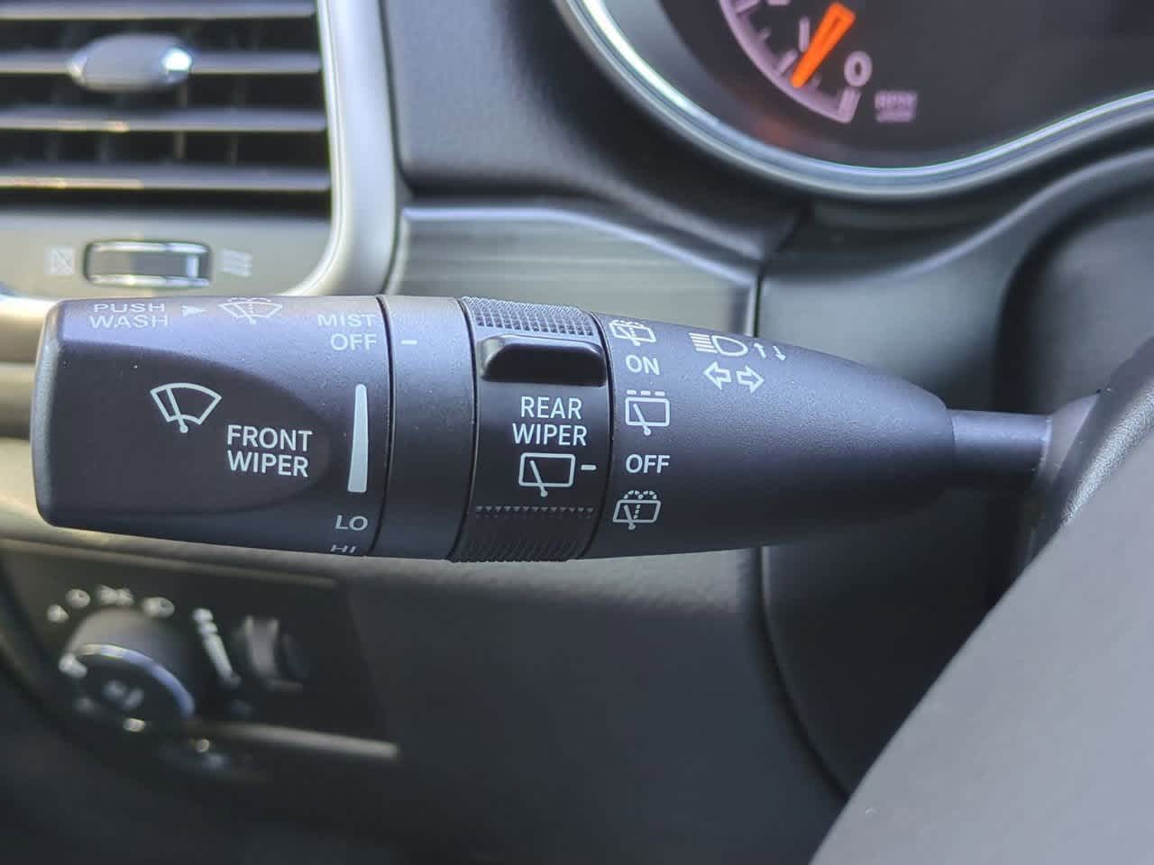 Thumbnail: 2020 Jeep Grand Cherokee - 28