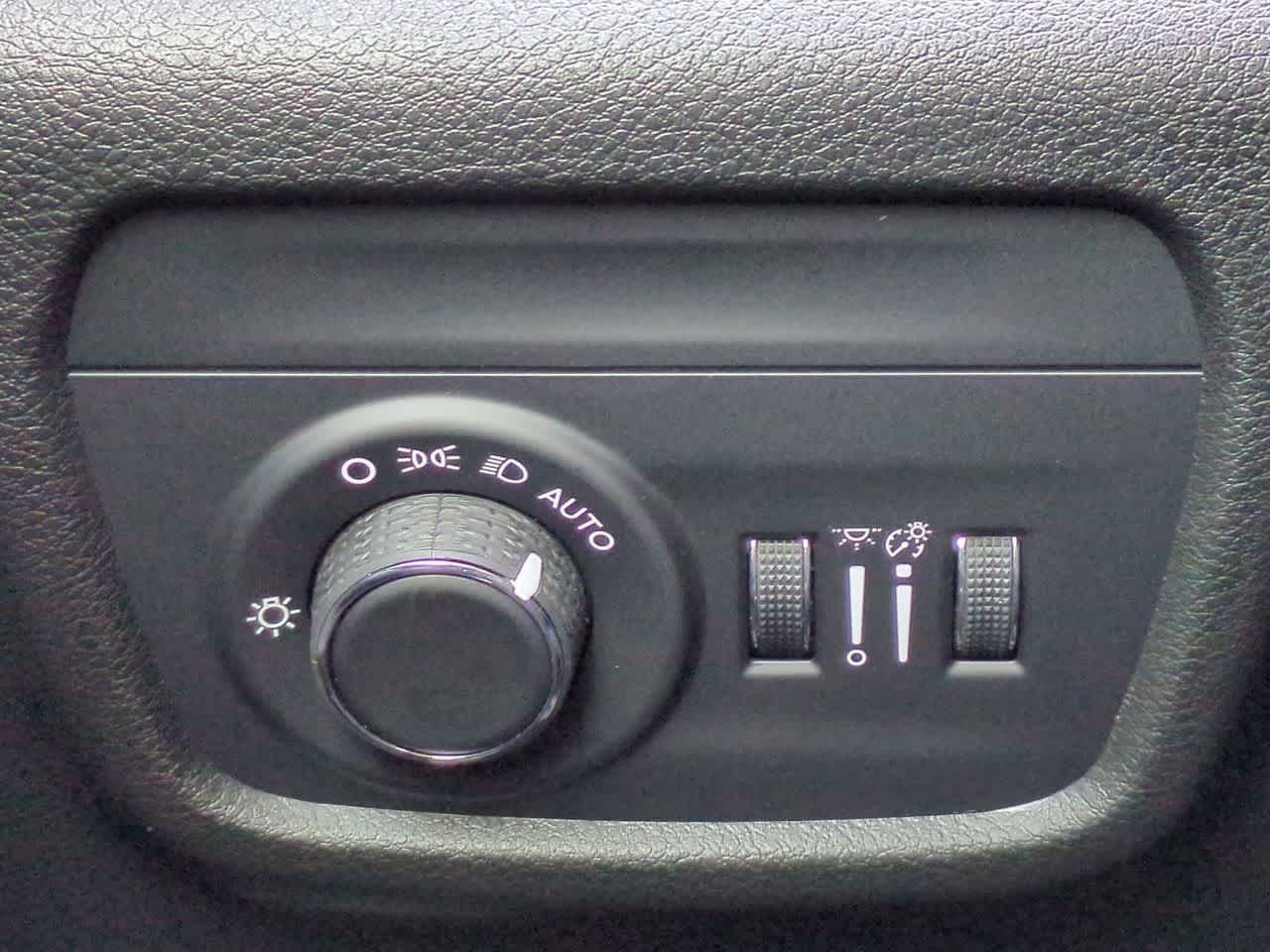 Thumbnail: 2025 Jeep Grand Cherokee - 18