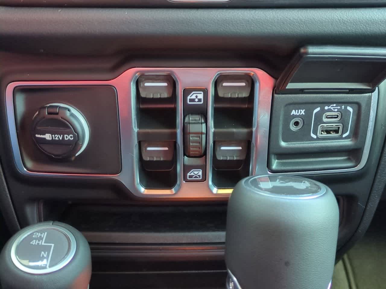 Thumbnail: 2026 Jeep Wrangler - 32