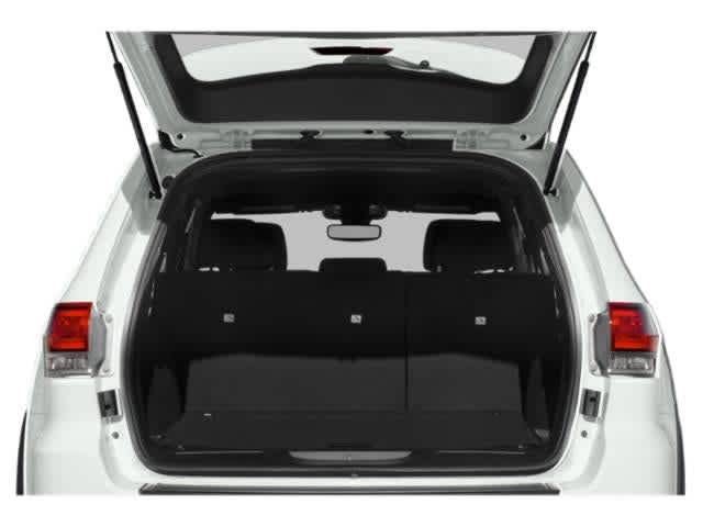 Thumbnail: 2019 Jeep Grand Cherokee - 12