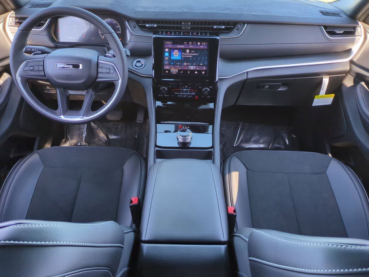 Thumbnail: 2025 Jeep Grand Cherokee L - 15