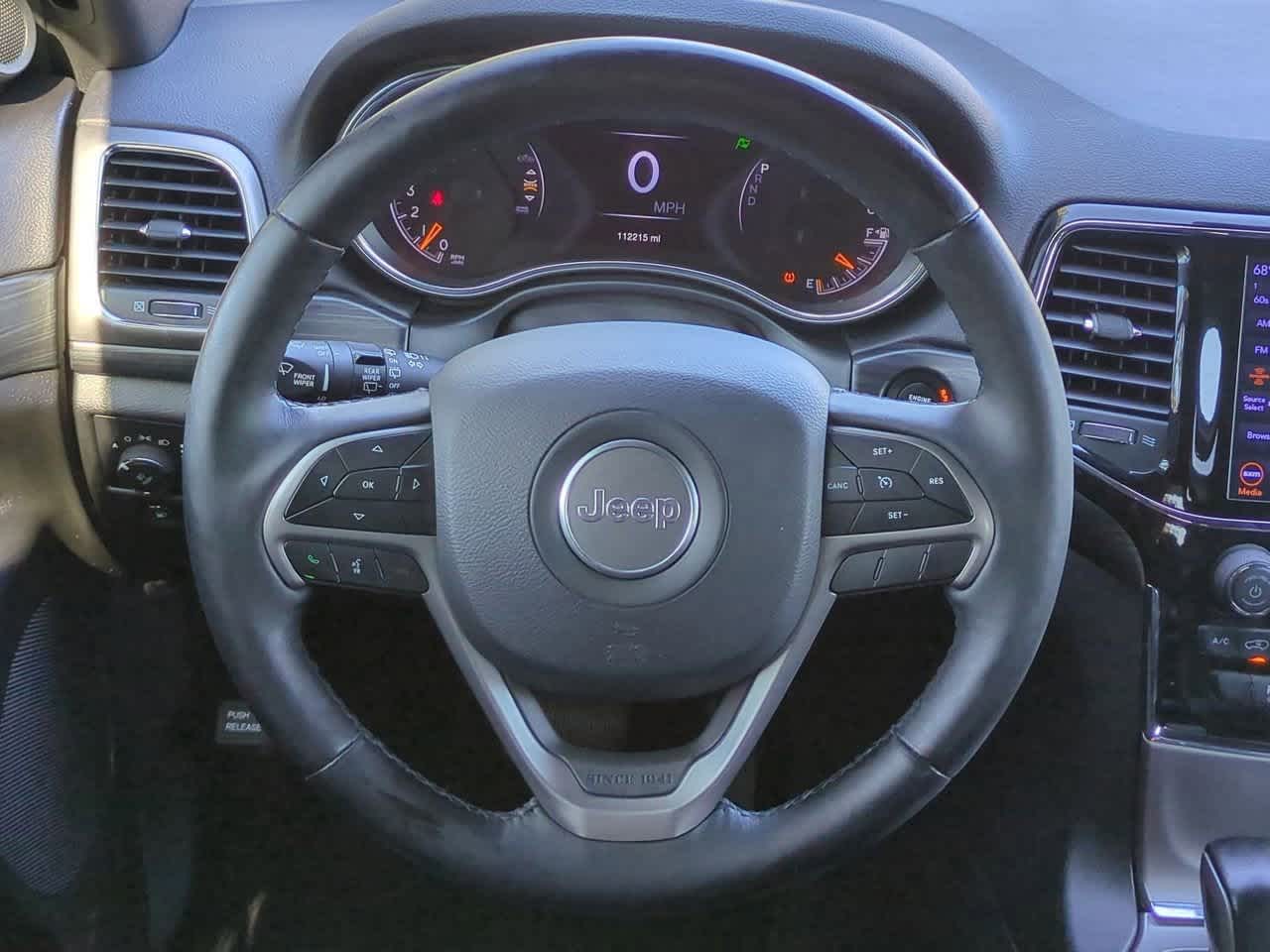 Thumbnail: 2020 Jeep Grand Cherokee - 24