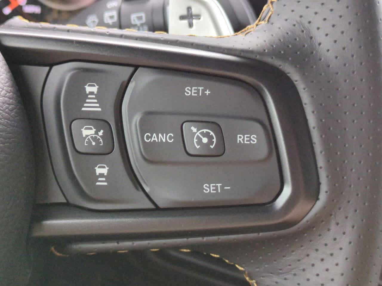 Thumbnail: 2025 Jeep Wrangler - 25