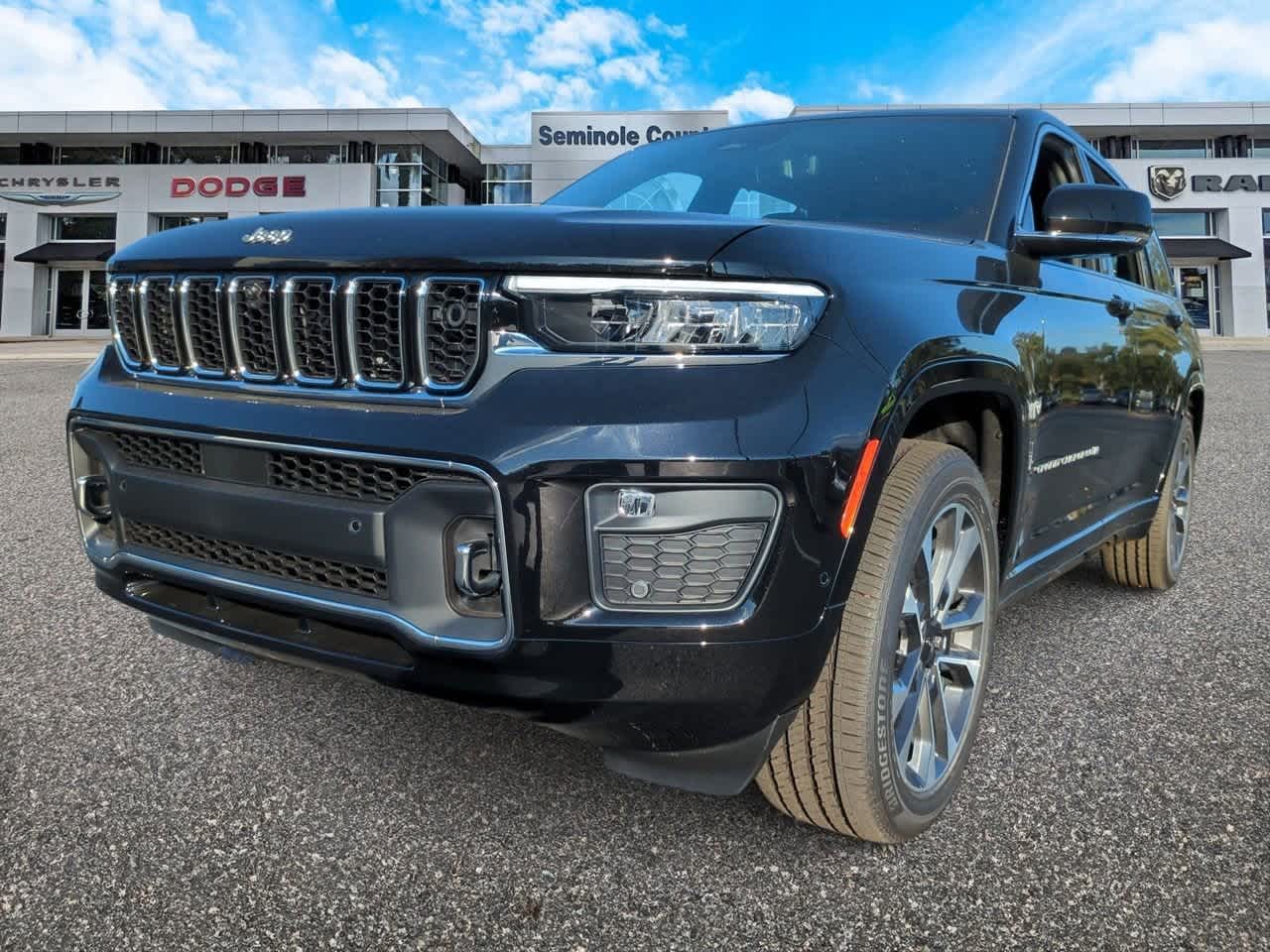 Thumbnail: 2025 Jeep Grand Cherokee L - 4