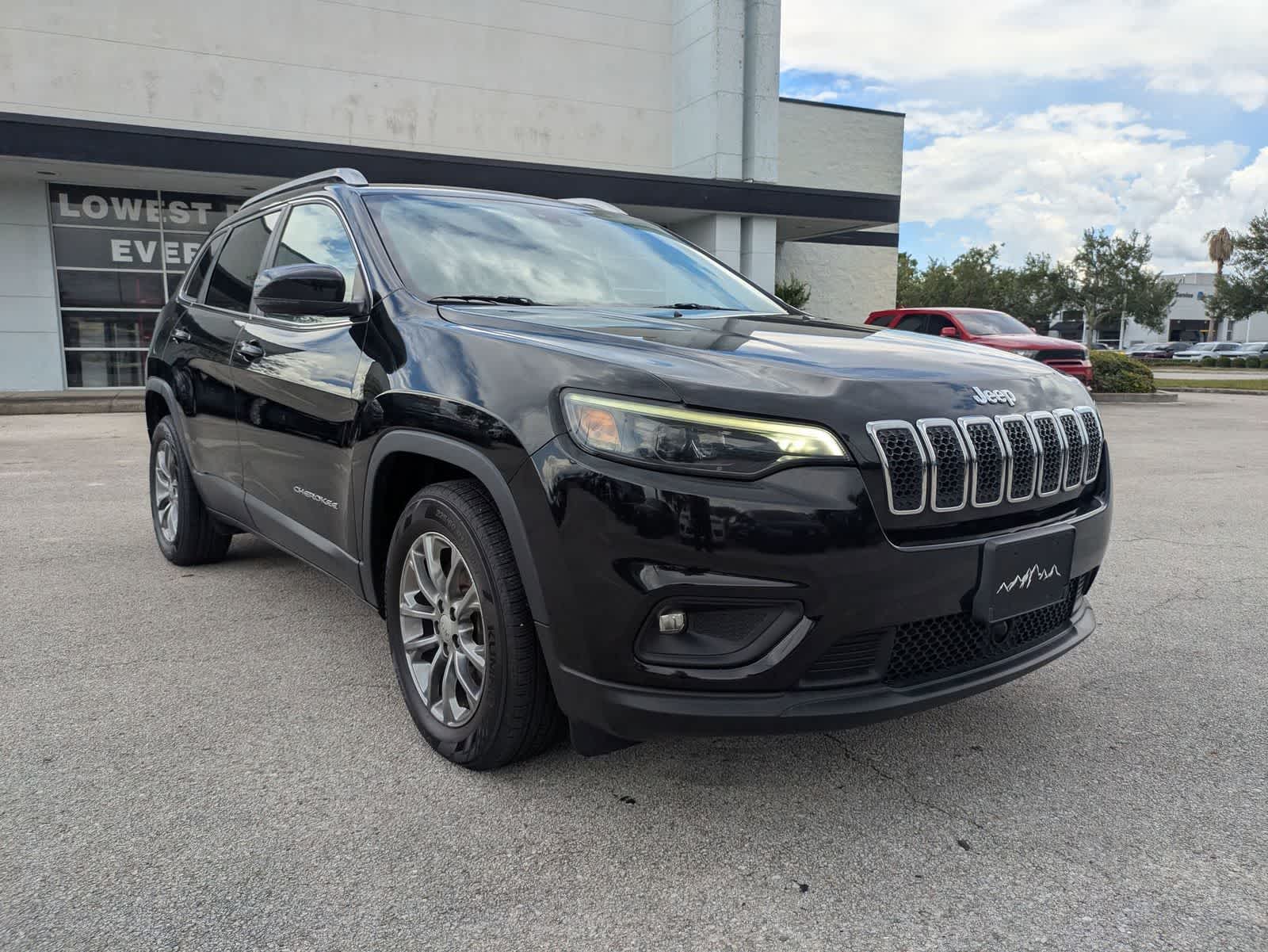 Thumbnail: 2021 Jeep Cherokee - 3
