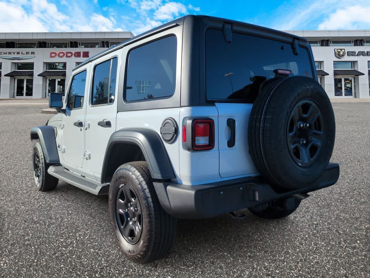 Thumbnail: 2026 Jeep Wrangler - 6