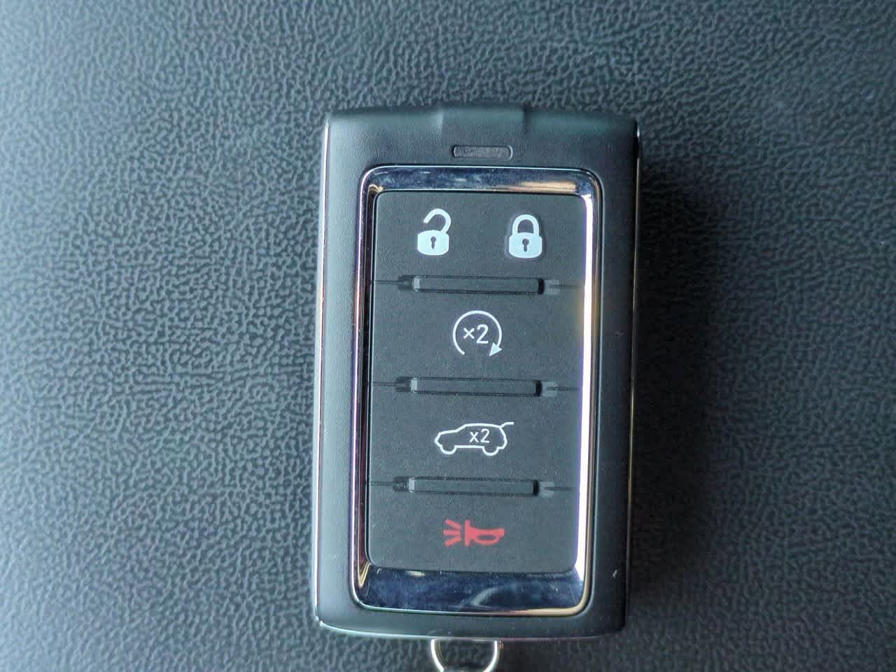 Thumbnail: 2025 Jeep Grand Cherokee - 35