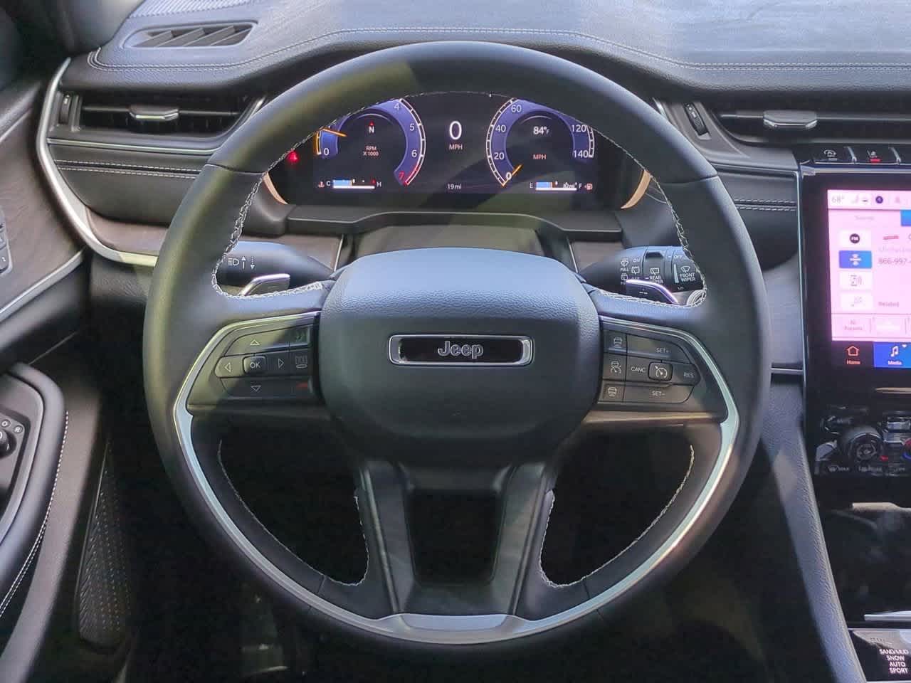 Thumbnail: 2025 Jeep Grand Cherokee L - 24