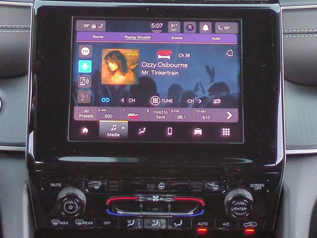 Thumbnail: 2025 Jeep Grand Cherokee - 29