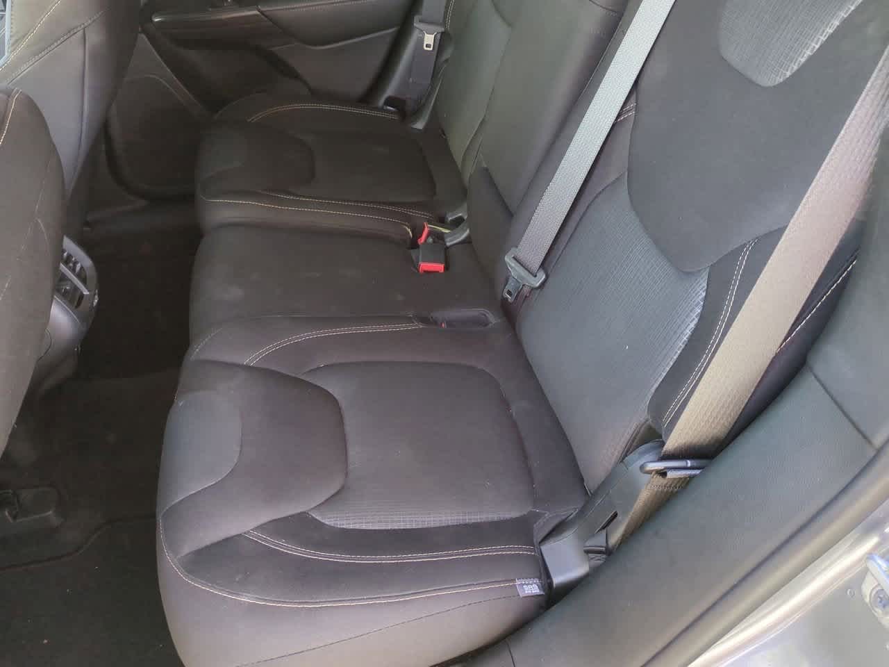 Thumbnail: 2017 Jeep Cherokee - 19