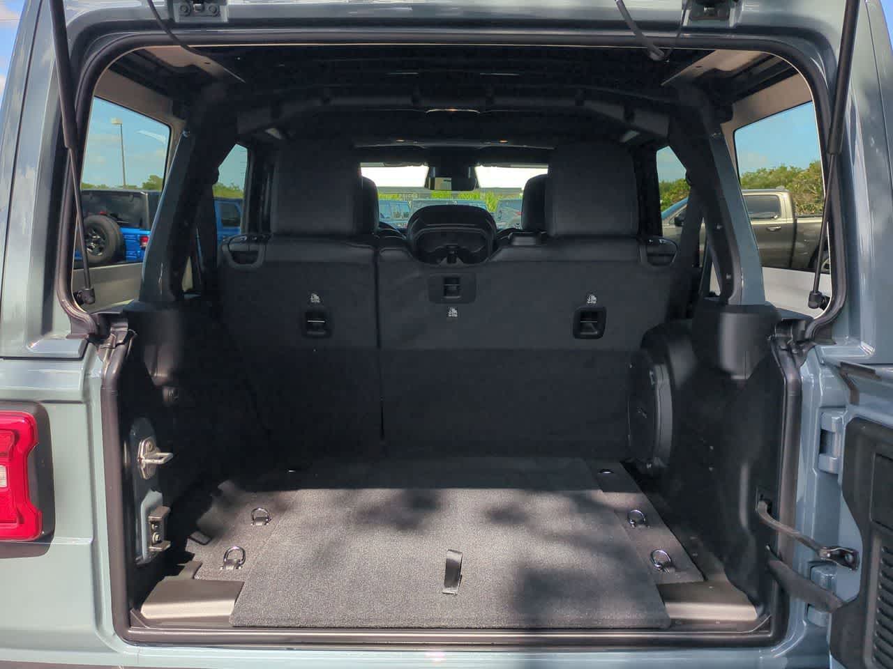 Thumbnail: 2026 Jeep Wrangler - 35