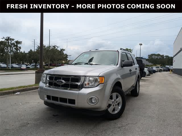 2010 Ford Escape XLT Hero Image