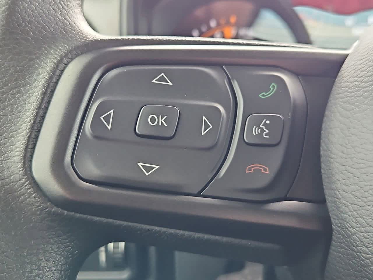 Thumbnail: 2025 Jeep Gladiator - 24