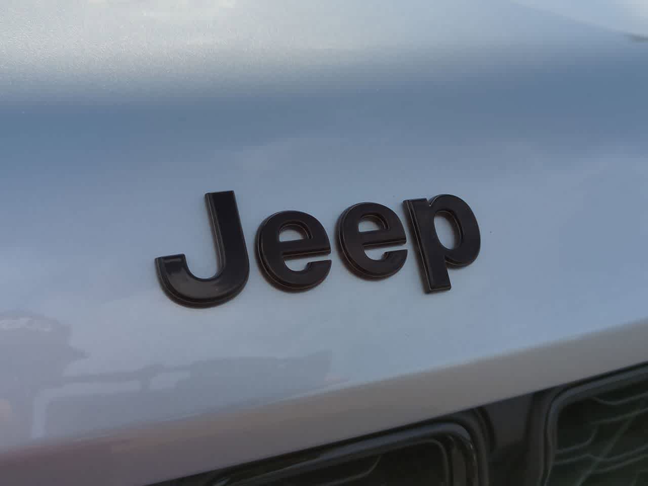 Thumbnail: 2025 Jeep Grand Cherokee - 12