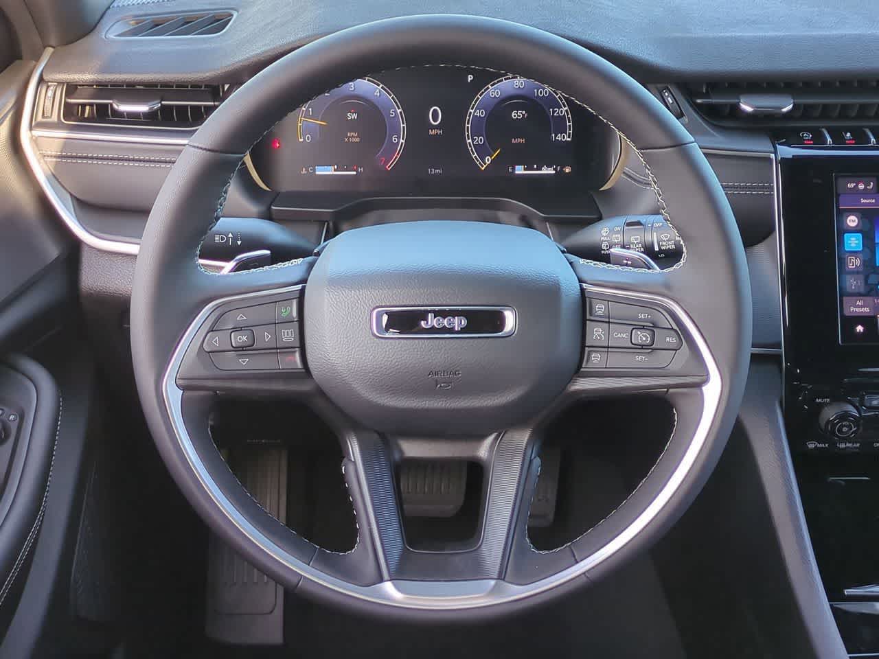 Thumbnail: 2025 Jeep Grand Cherokee L - 23