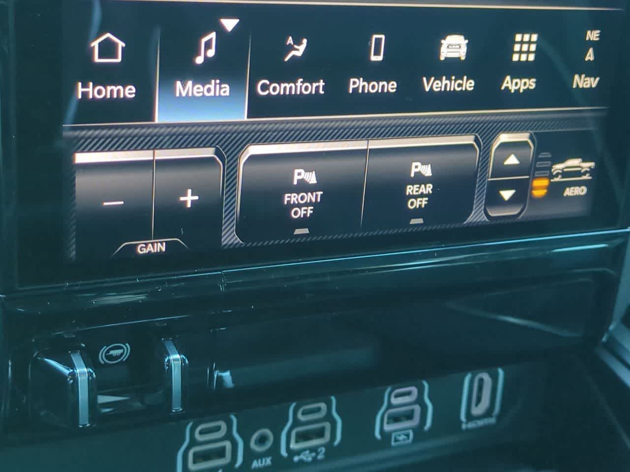Thumbnail: 2026 RAM 1500 - 17