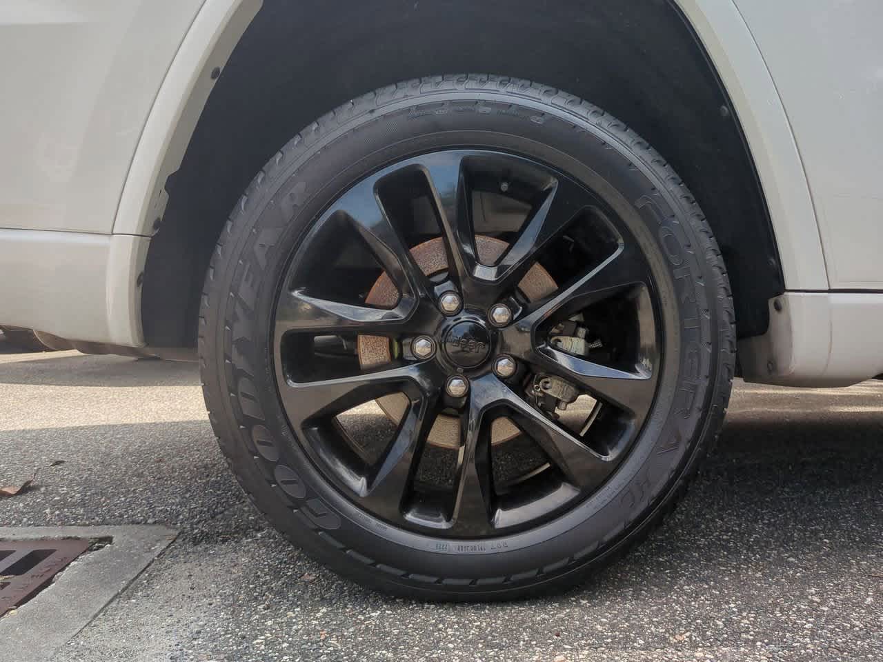 Thumbnail: 2022 Jeep Grand Cherokee - 14