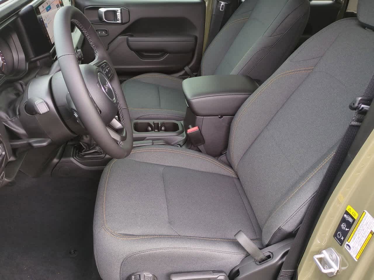 Thumbnail: 2025 Jeep Wrangler - 17