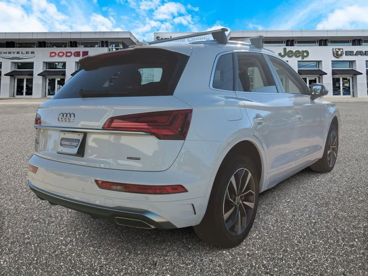 Thumbnail: 2024 Audi Q5 - 8