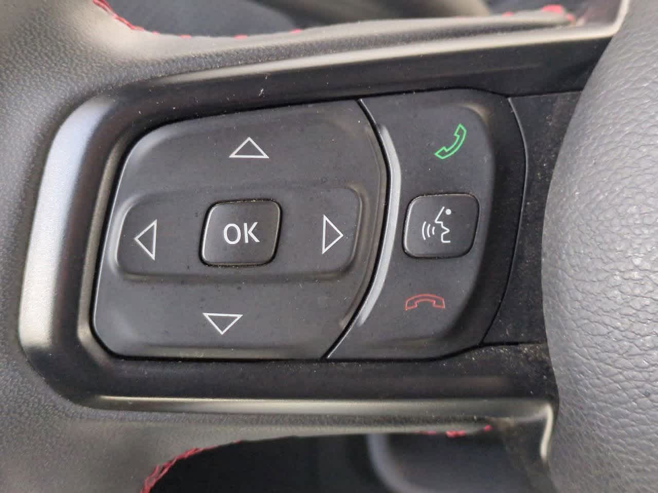 Thumbnail: 2024 Jeep Gladiator - 24